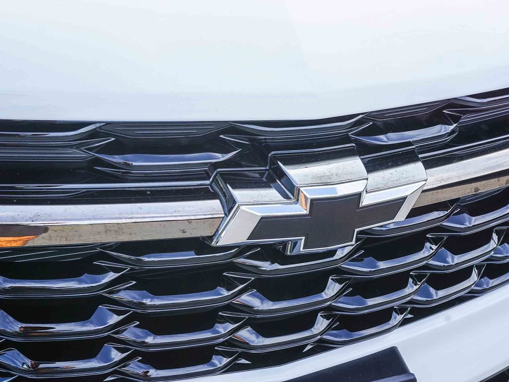 New 2026 Chevrolet Trax RS w/ Sunroof Package FWD image 11