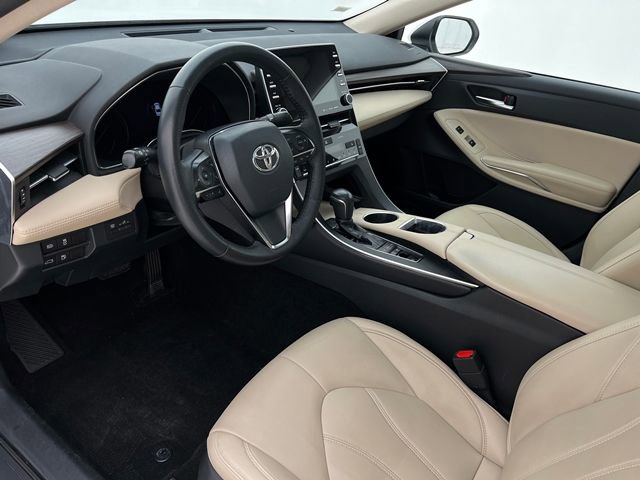 Used 2021 Toyota Avalon XLE w/ Moonroof Package image 12