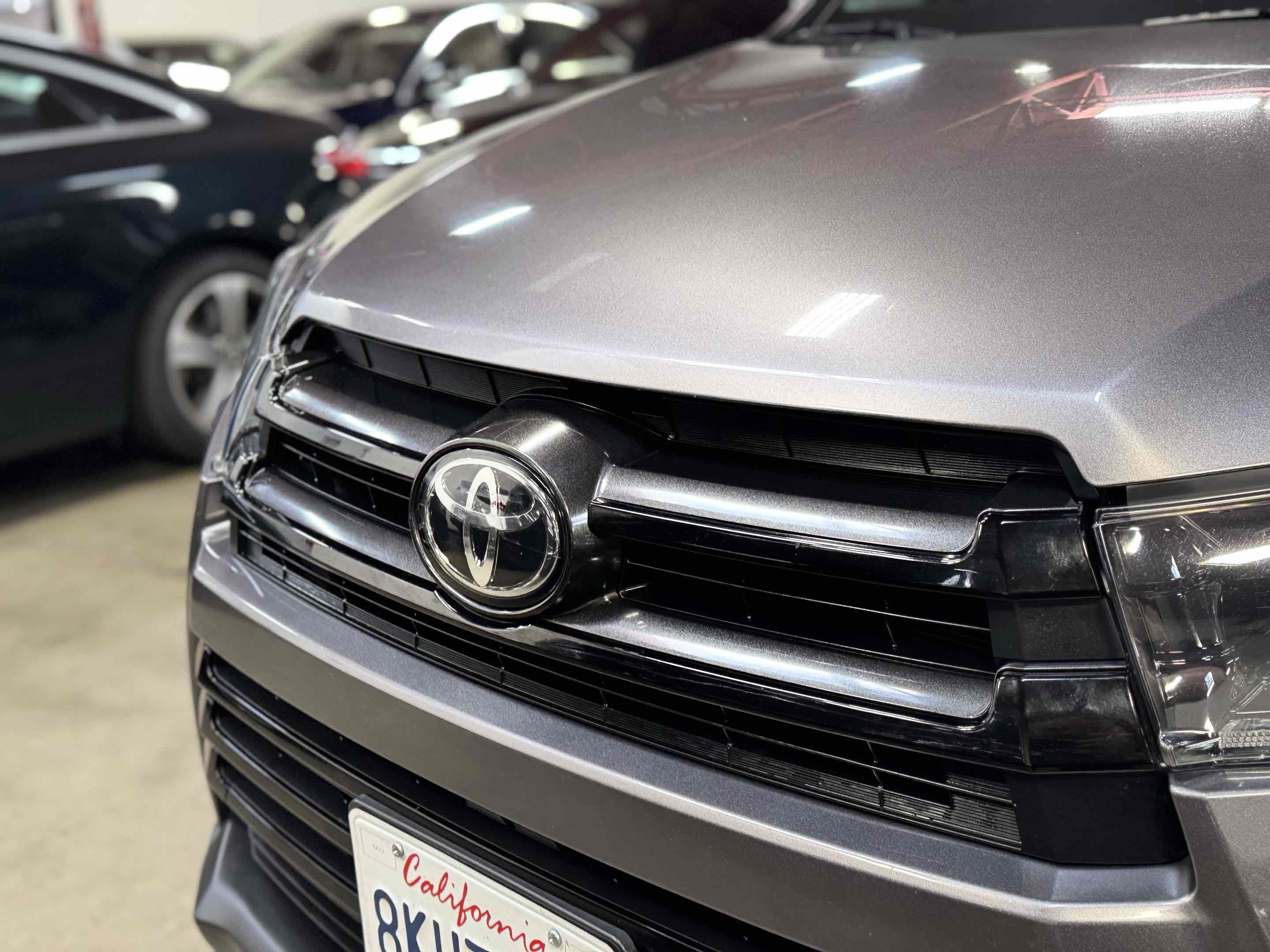 Used 2019 Toyota Highlander XLE image 32