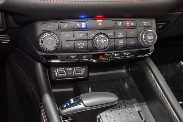 Used 2025 Dodge Durango R/T AWD/4WD image 22