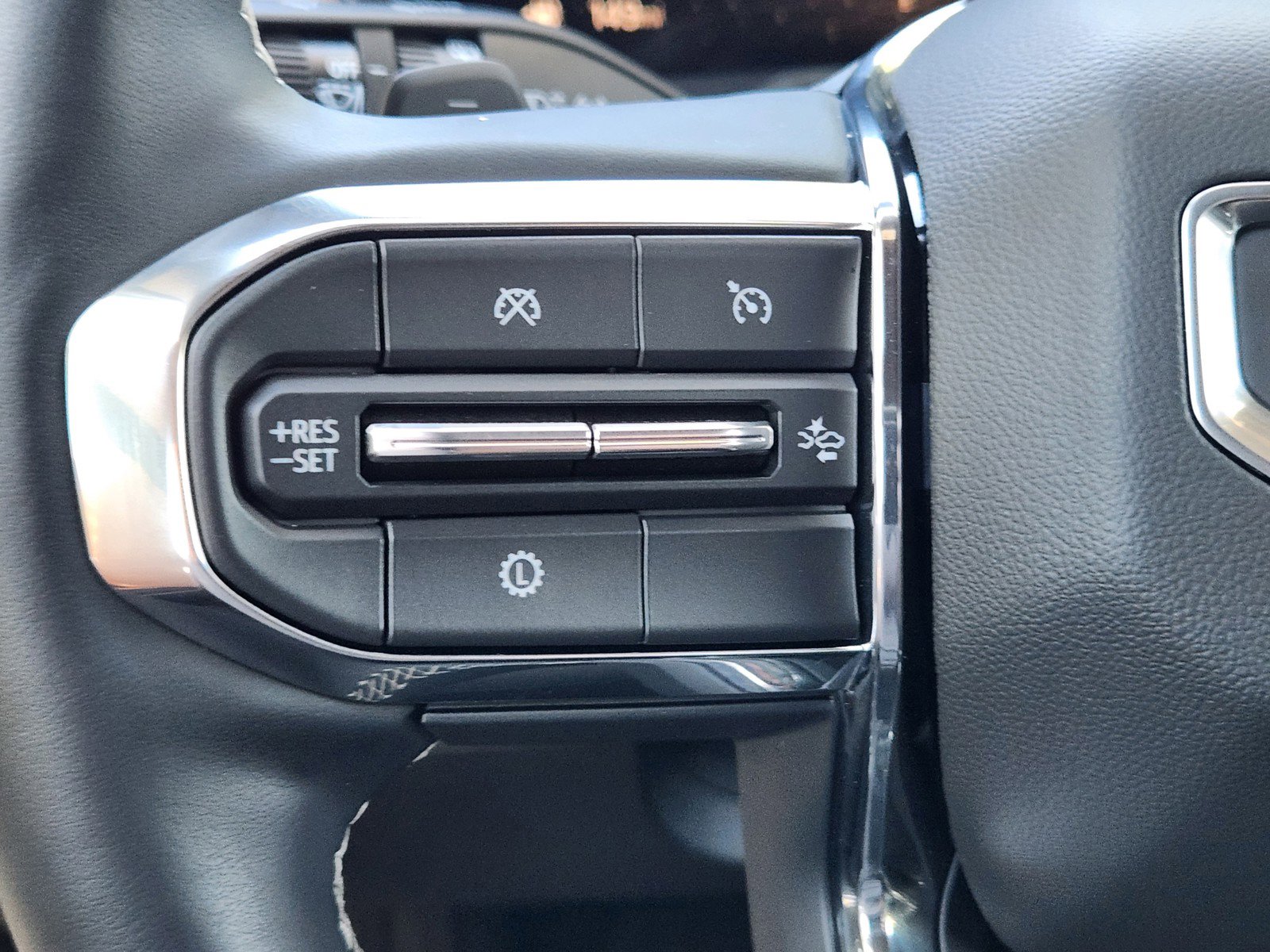 Used 2025 GMC Acadia Denali w/ LPO, Floor Liner Package image 23