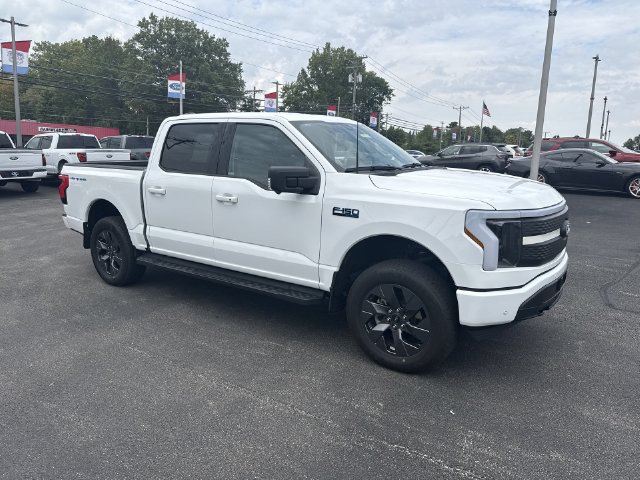 Used 2025 Ford F150 Lightning Flash AWD/4WD image 11