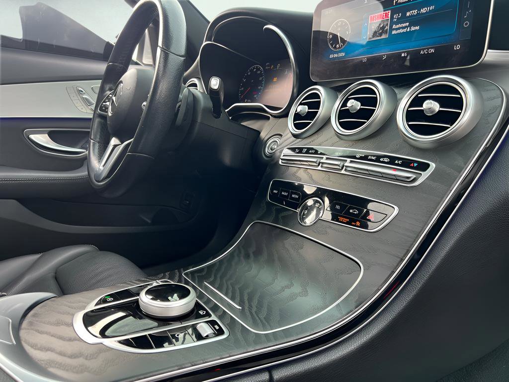 Used 2020 Mercedes-Benz C 300 Sedan image 32