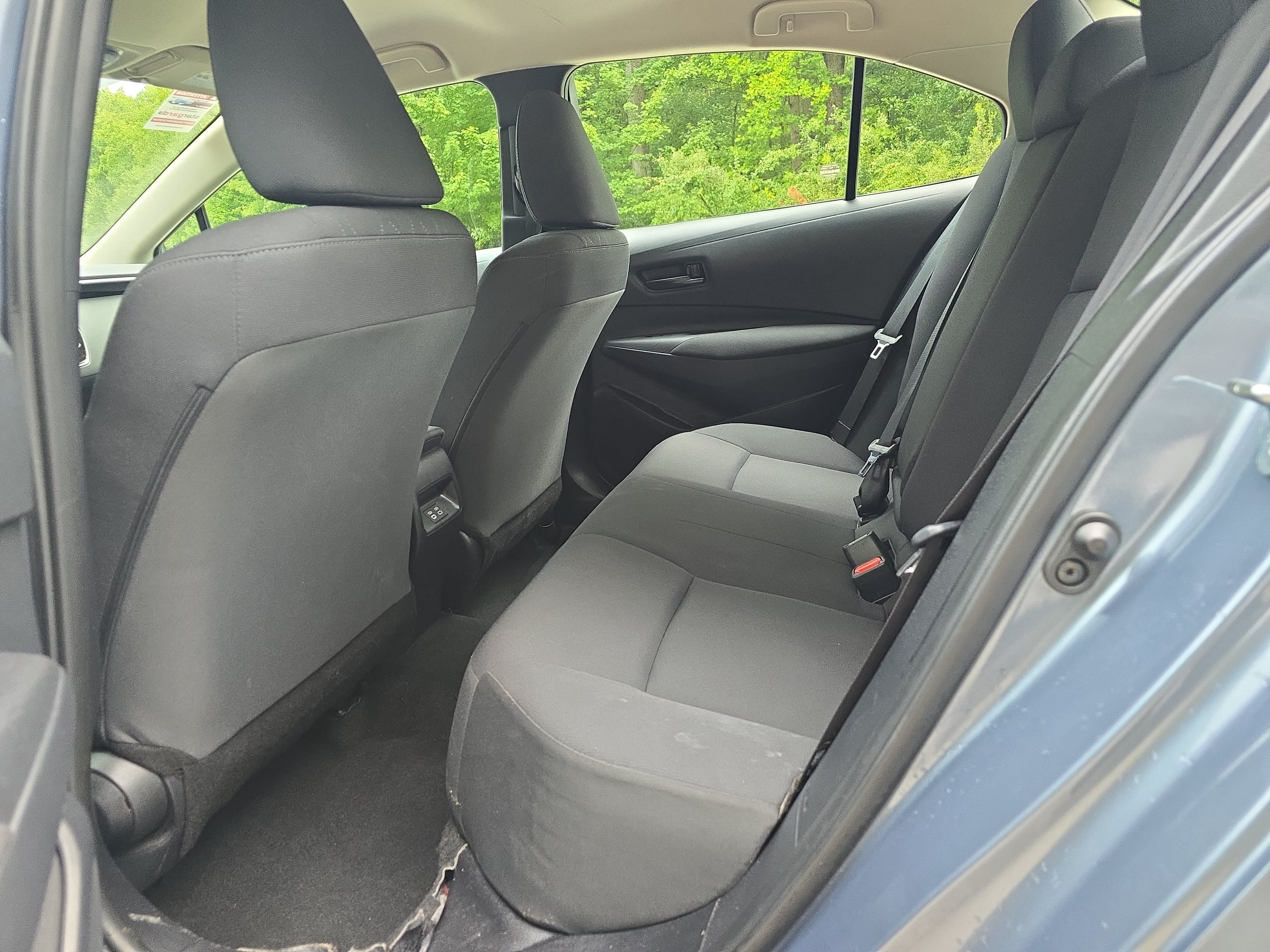 Used 2025 Toyota Corolla LE FWD image 13