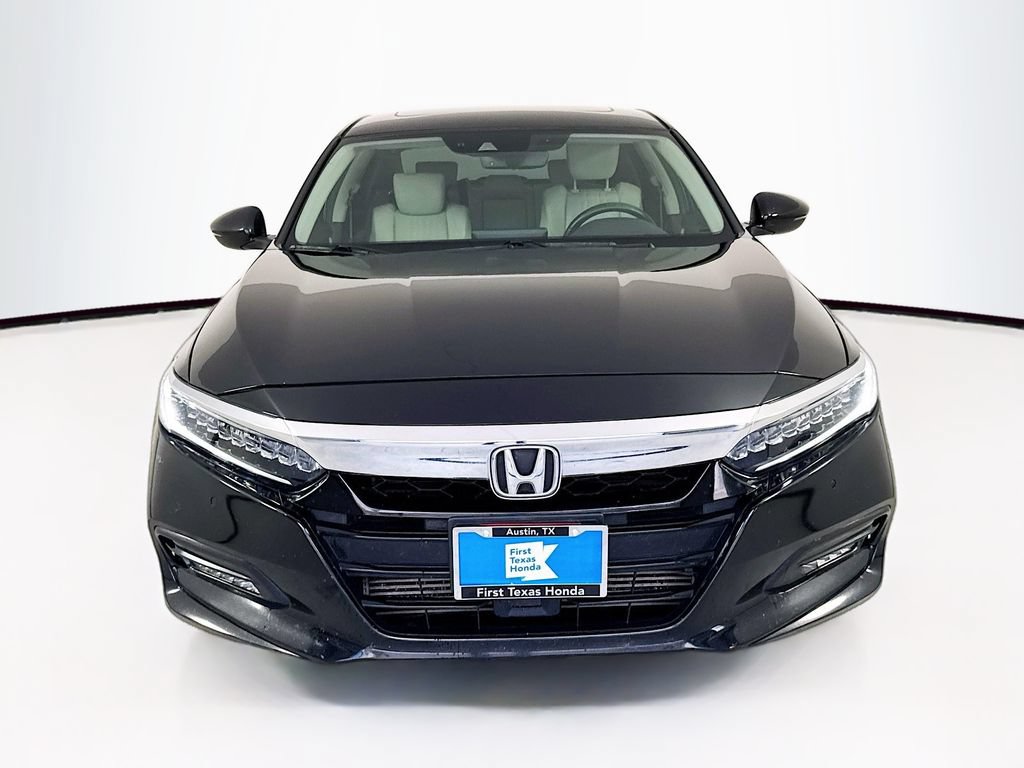 Used 2018 Honda Accord Touring image 2