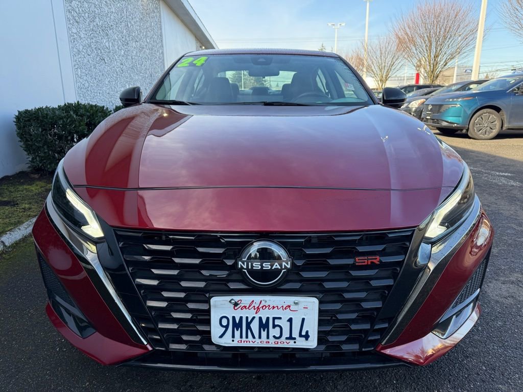 Used 2024 Nissan Altima 2.0 SR image 4