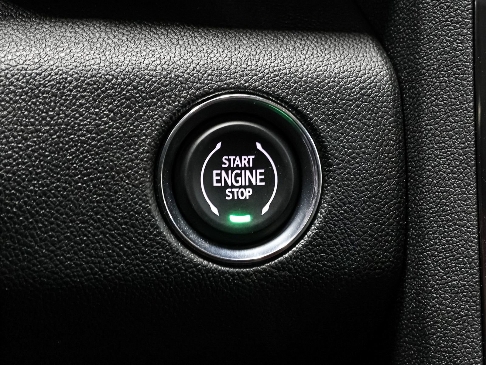 New 2026 GMC Acadia AT4 w/ LPO, Floor Liner Package image 39