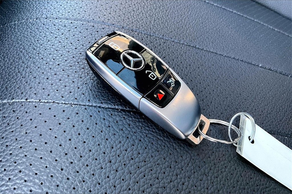 Used 2022 Mercedes-Benz E 350 Sedan image 33