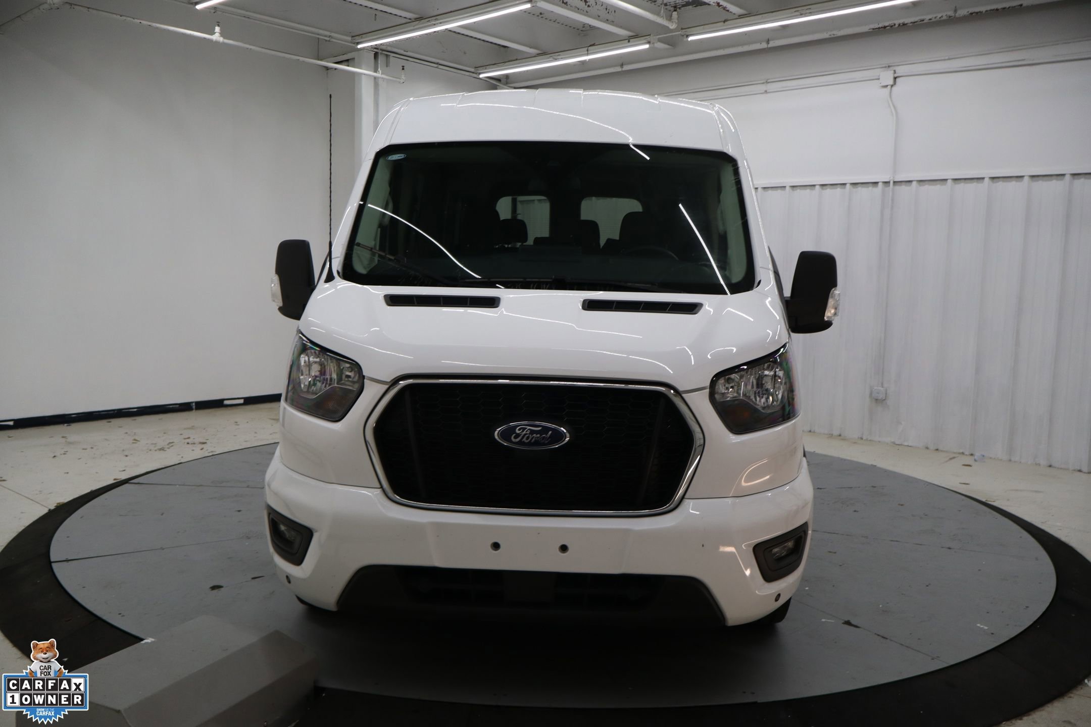 Used 2024 Ford Transit 350 XLT image 9