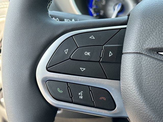 New 2027 Chrysler Pacifica Select FWD image 21