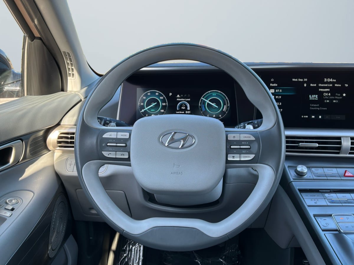 Used 2022 Hyundai Nexo Blue FWD image 11