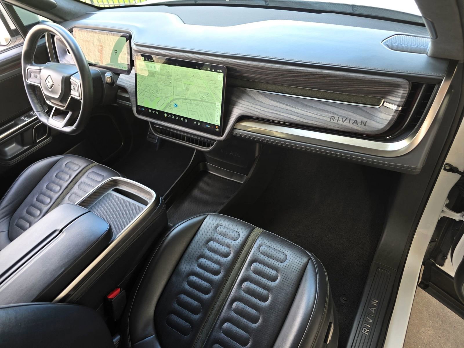 Used 2022 Rivian R1T Launch Edition AWD/4WD image 29