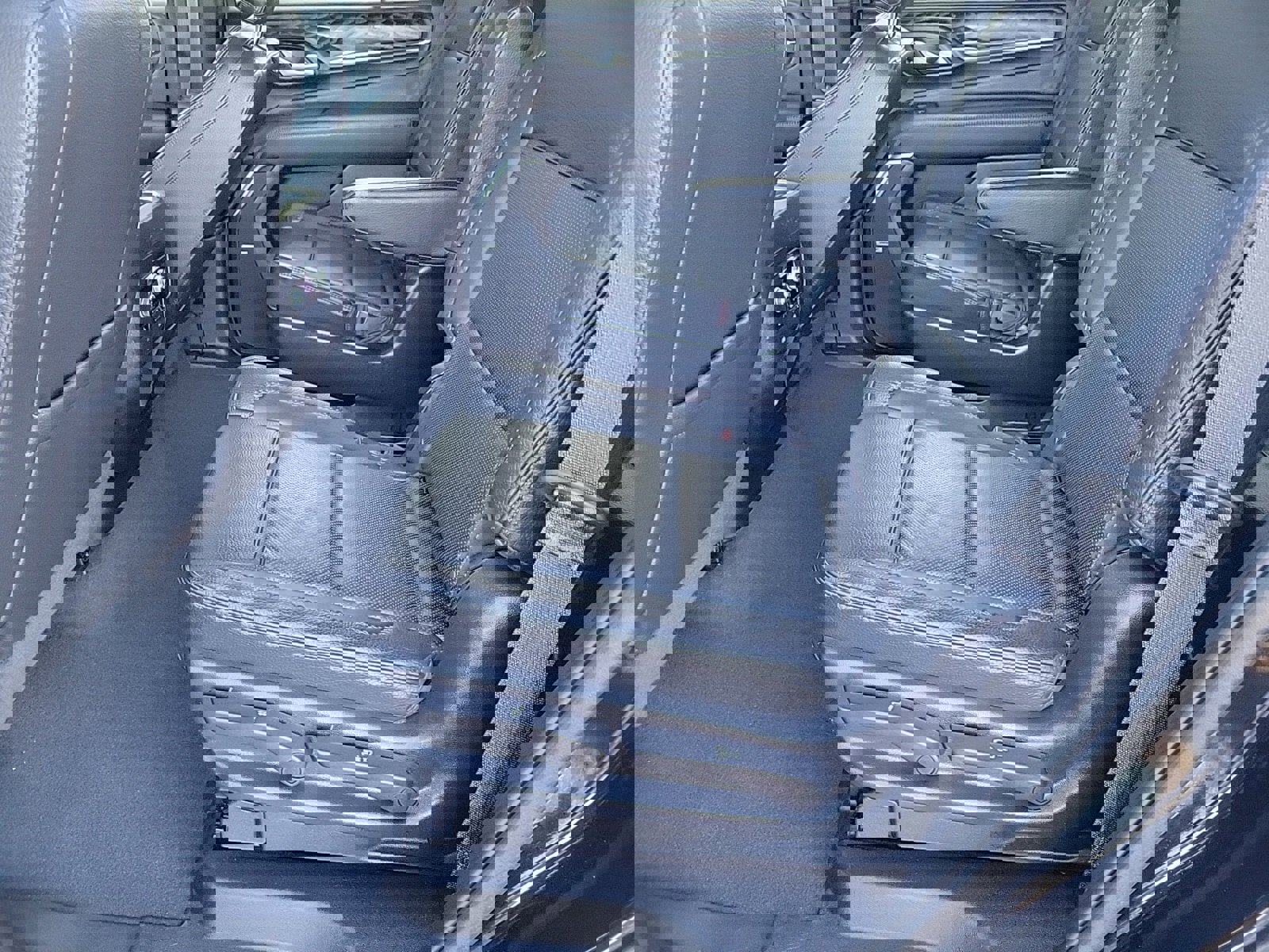 Used 2022 GMC Yukon Denali image 16