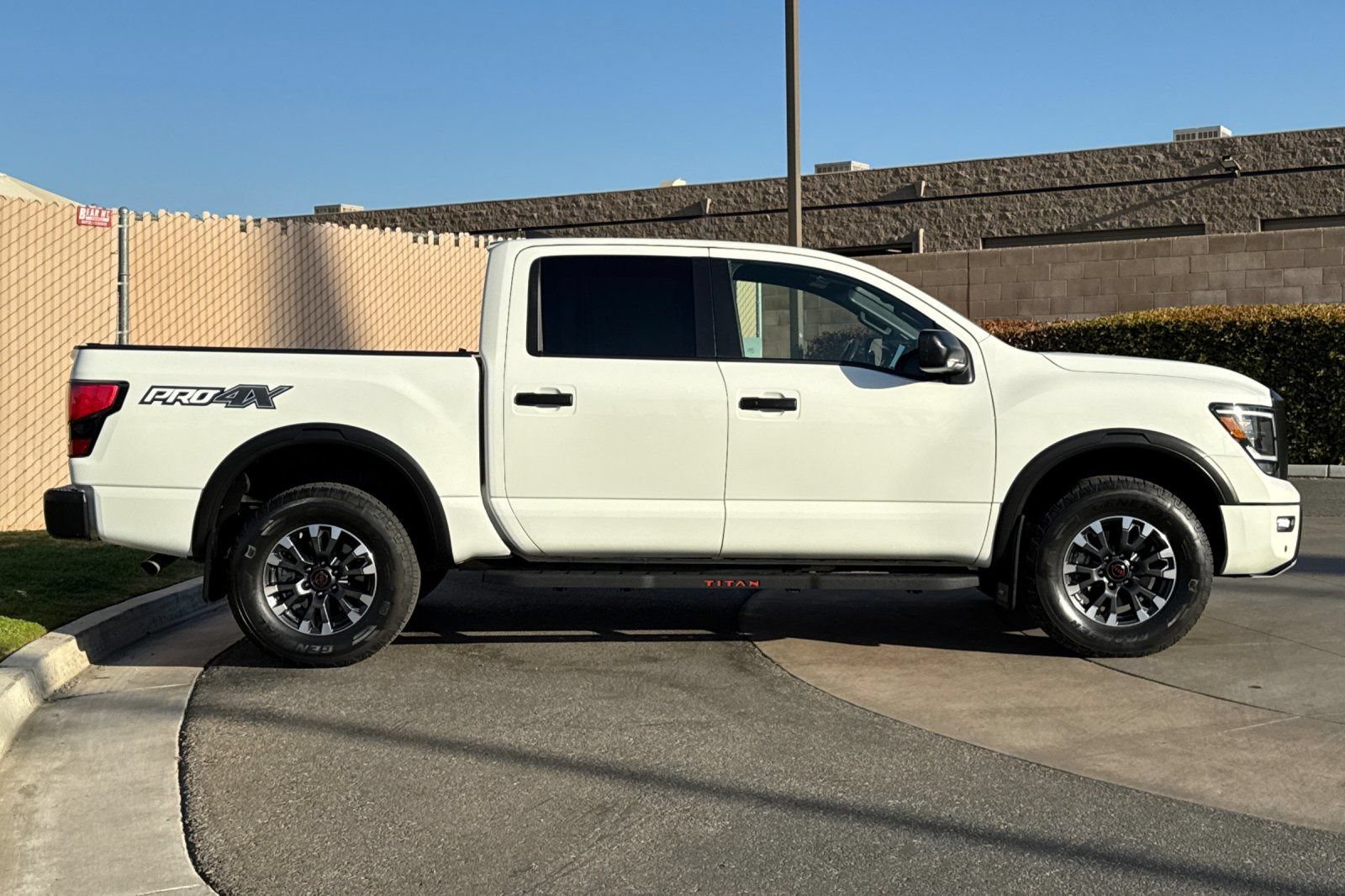 Used 2024 Nissan Titan PRO-4X w/ Pro-4x Utility Package AWD/4WD image 3