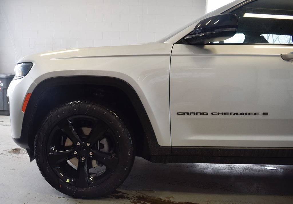 New 2026 Jeep Grand Cherokee Limited w/ Limited Altitude Package AWD/4WD image 53