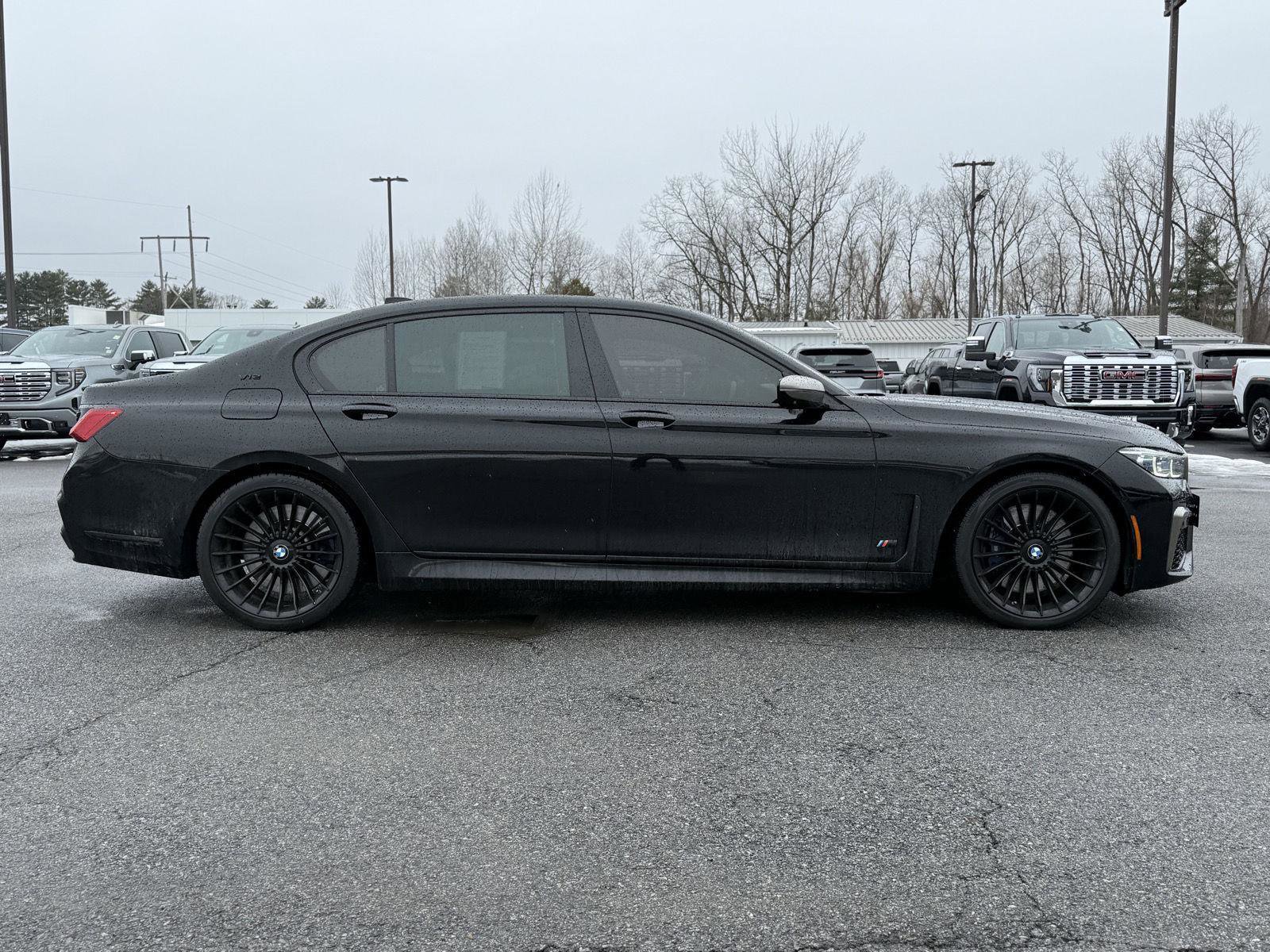 Used 2020 BMW M760i xDrive w/ Luxury Rear Seating Package image 4