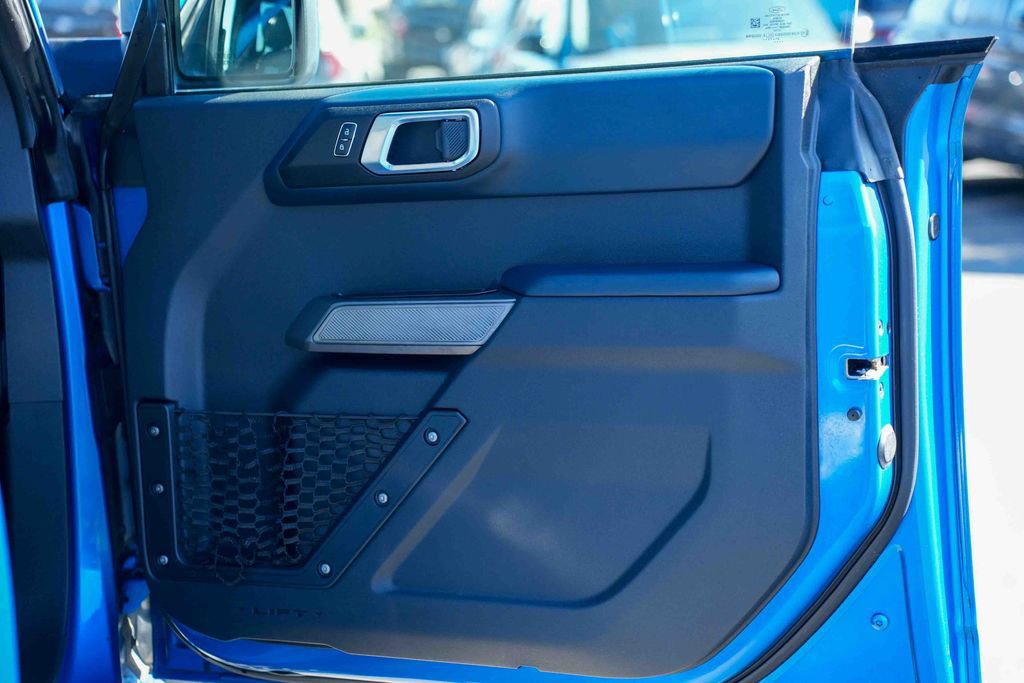 Used 2021 Ford Bronco Outer Banks AWD/4WD image 13