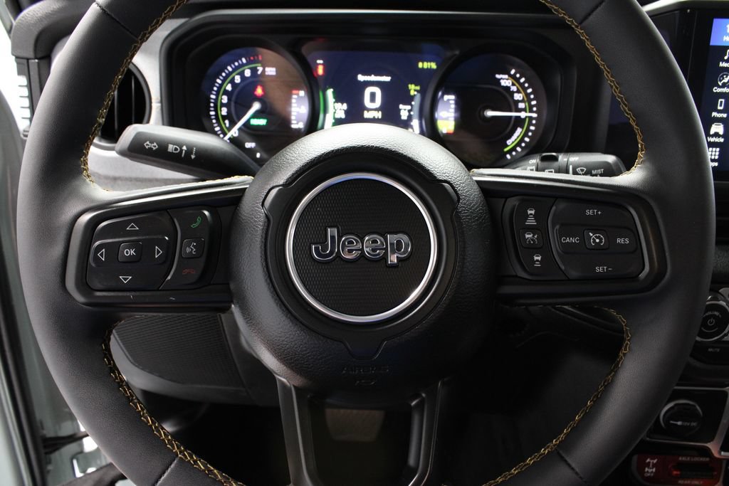Used 2024 Jeep Wrangler Unlimited AWD/4WD image 29