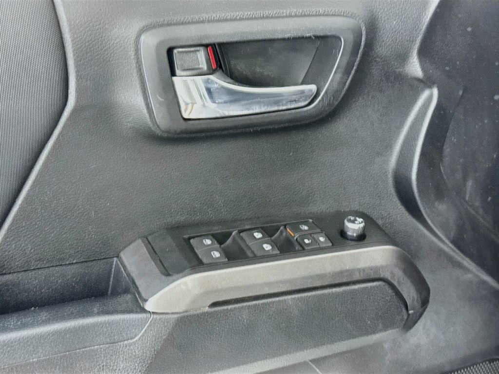Used 2017 Toyota Tacoma TRD Sport AWD/4WD image 20