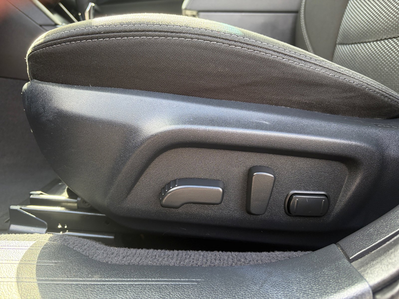 Used 2018 Subaru Outback 2.5i Premium AWD/4WD image 12