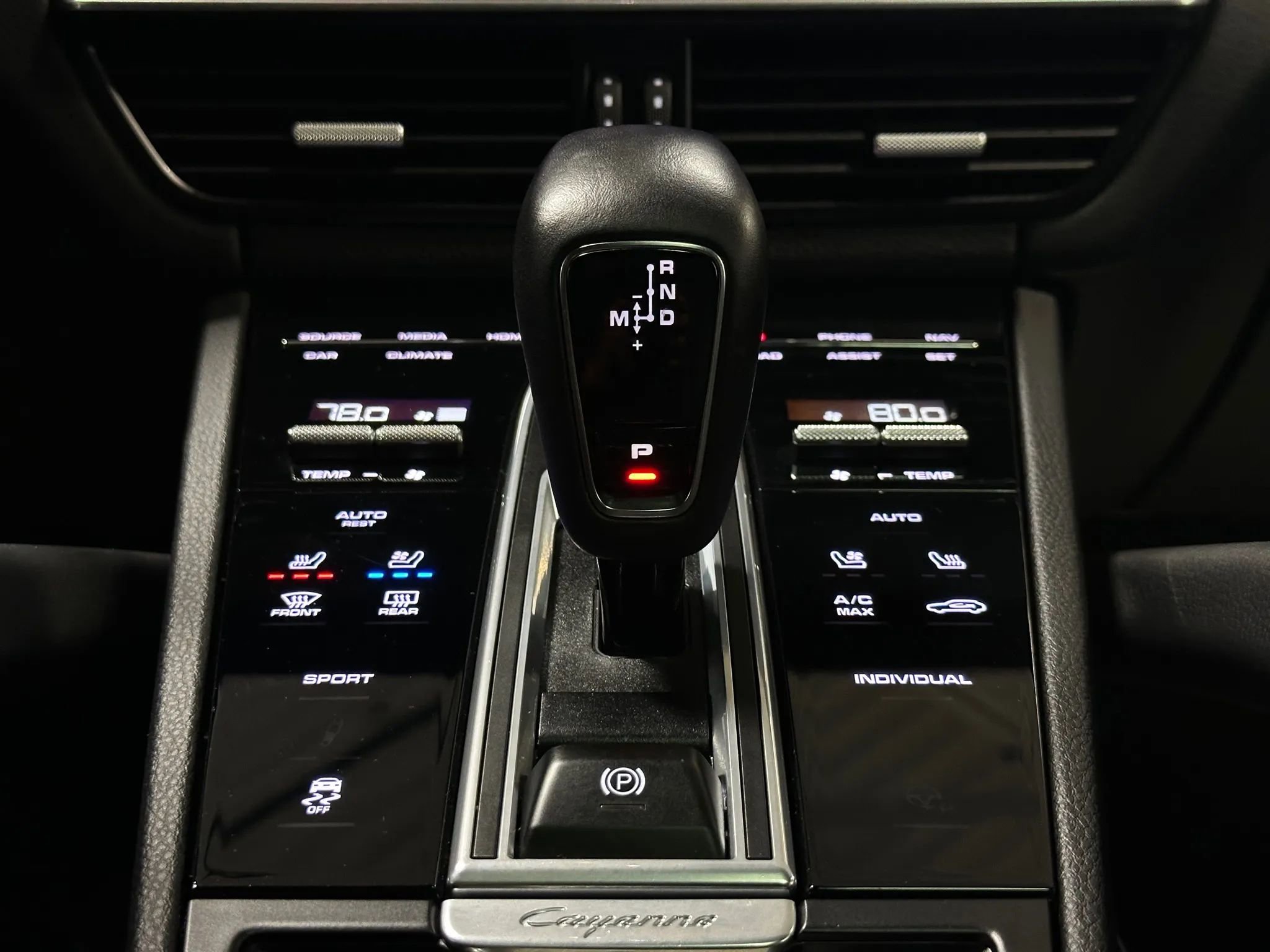 Used 2023 Porsche Cayenne image 44