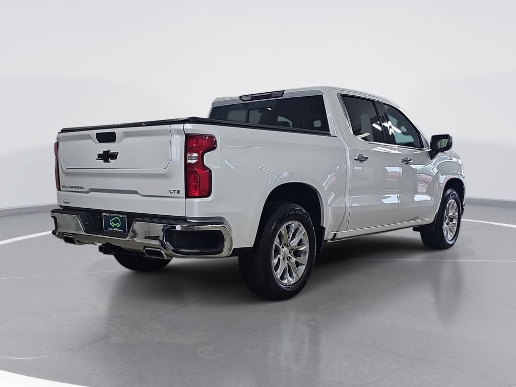 Certified 2022 Chevrolet Silverado 1500 LTZ w/ LTZ Premium Package AWD/4WD image 3