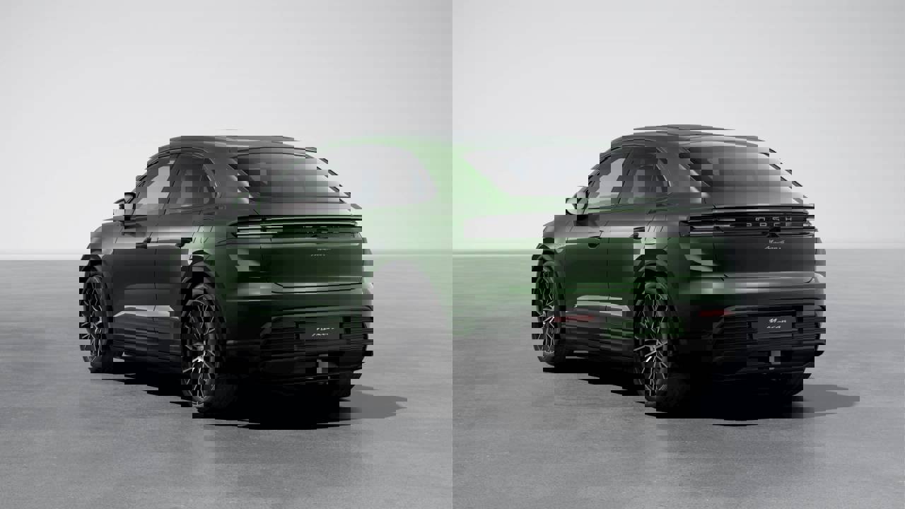 New 2026 Porsche Macan 4 Electric image 3