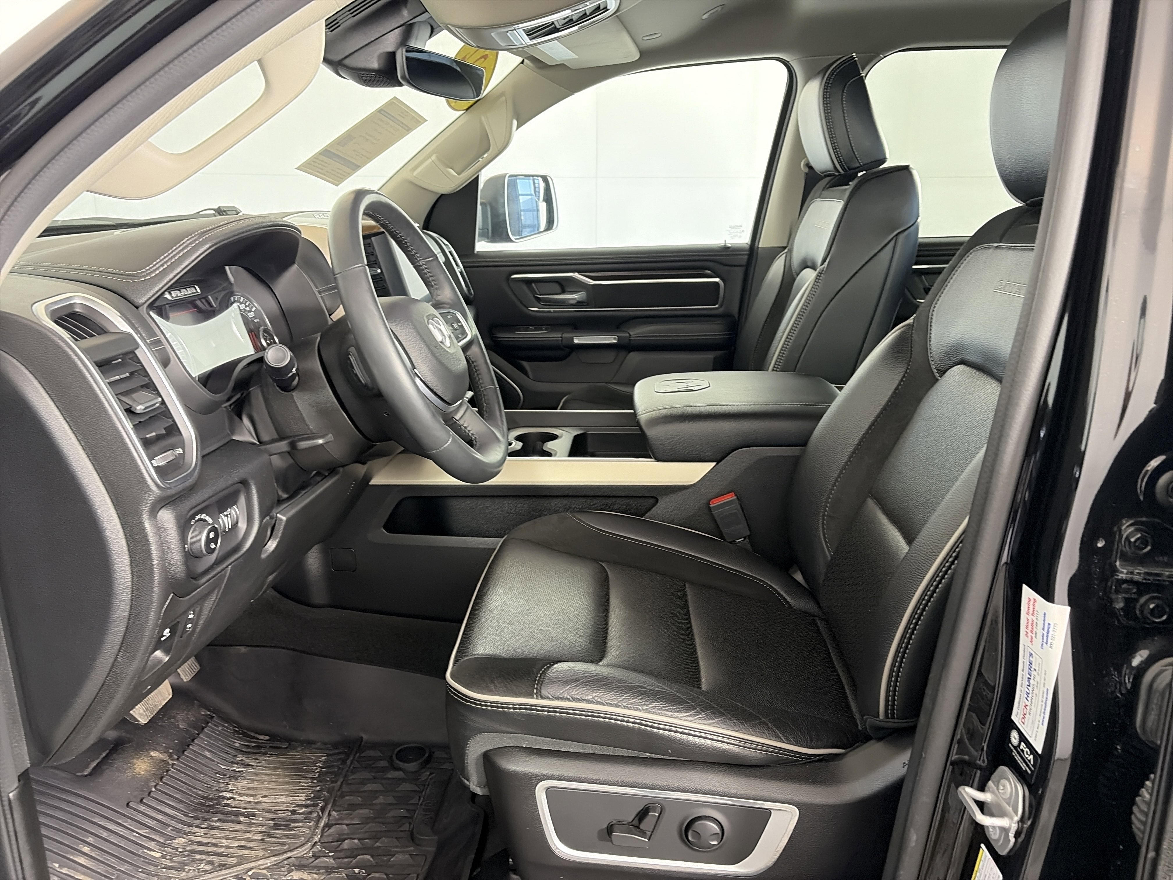 Used 2022 RAM 1500 Laramie image 6