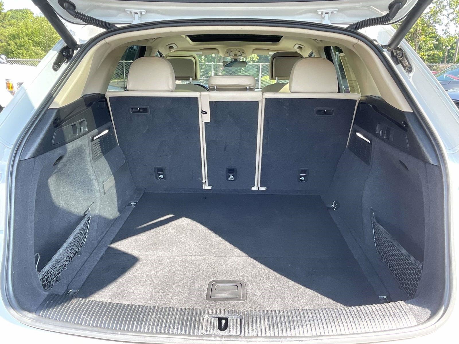 Used 2019 Audi Q5 2.0T Premium w/ Convenience Package AWD/4WD image 10