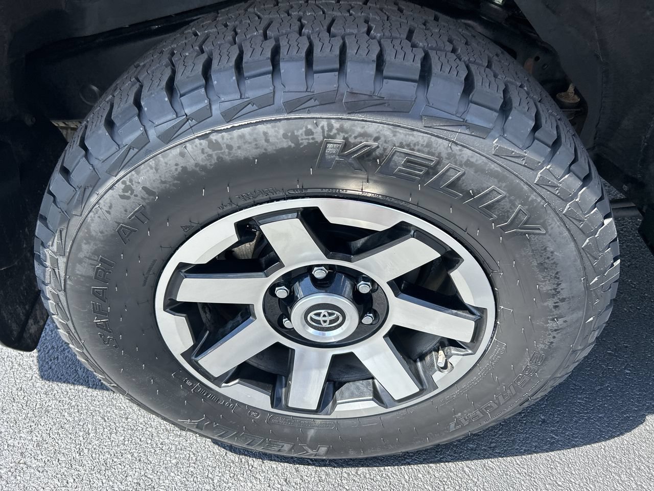 Used 2021 Toyota 4Runner TRD Off-Road Premium w/ Moonroof Package AWD/4WD image 9