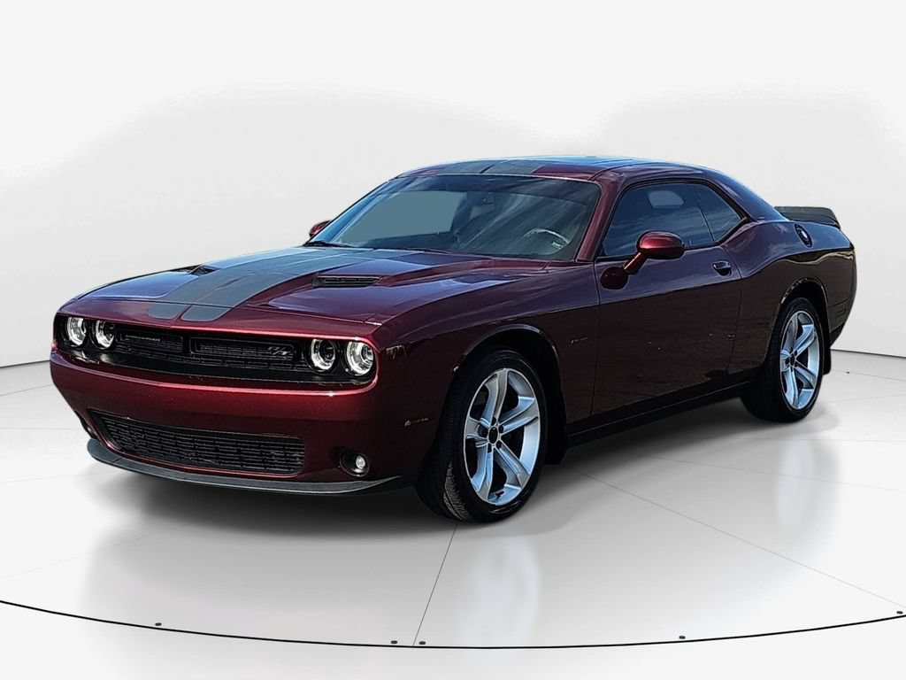 Used 2018 Dodge Challenger R/T w/ Blacktop Package RWD image 11