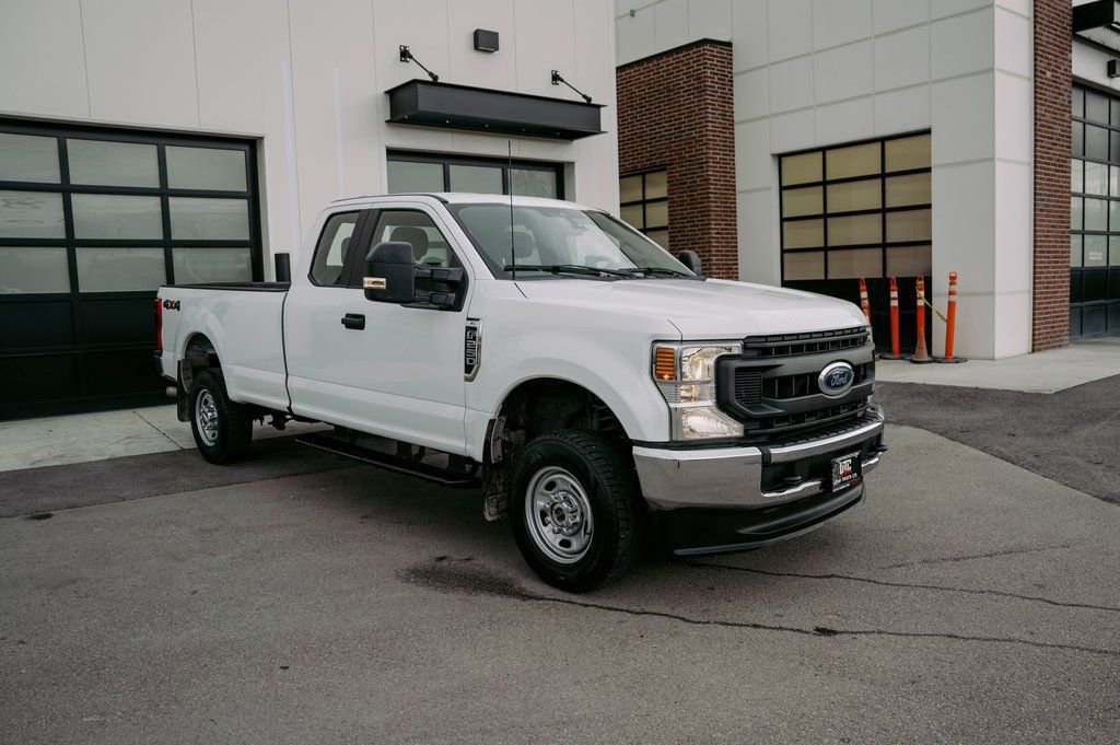 Used 2022 Ford F250 XL w/ Power Equipment Group image 4