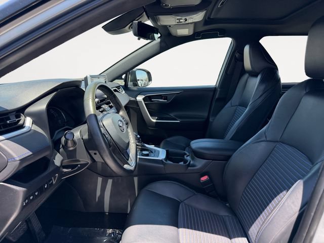Certified 2021 Toyota RAV4 XSE w/ XSE Grade Weather Package AWD/4WD image 9
