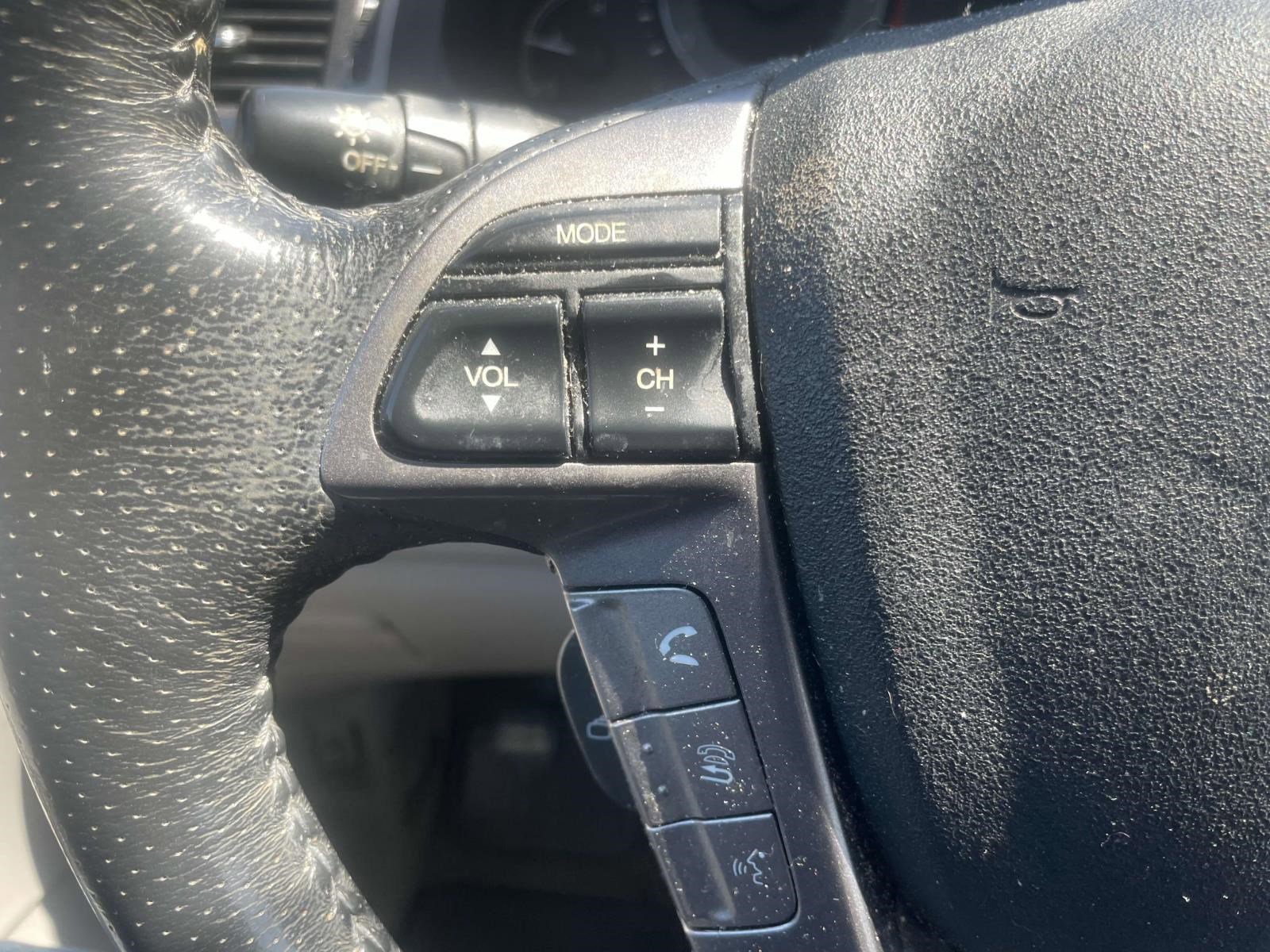 Used 2014 Honda Odyssey Touring Elite image 19
