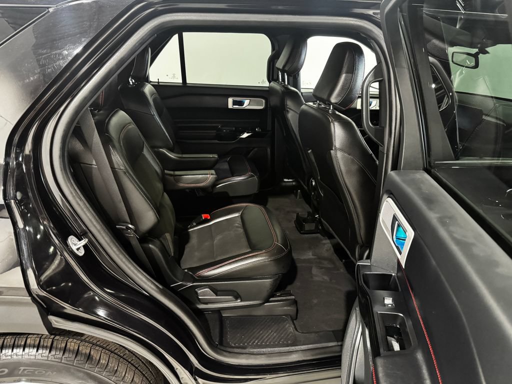 Used 2022 Ford Explorer ST-Line w/ Class IV Trailer Tow Package AWD/4WD image 24