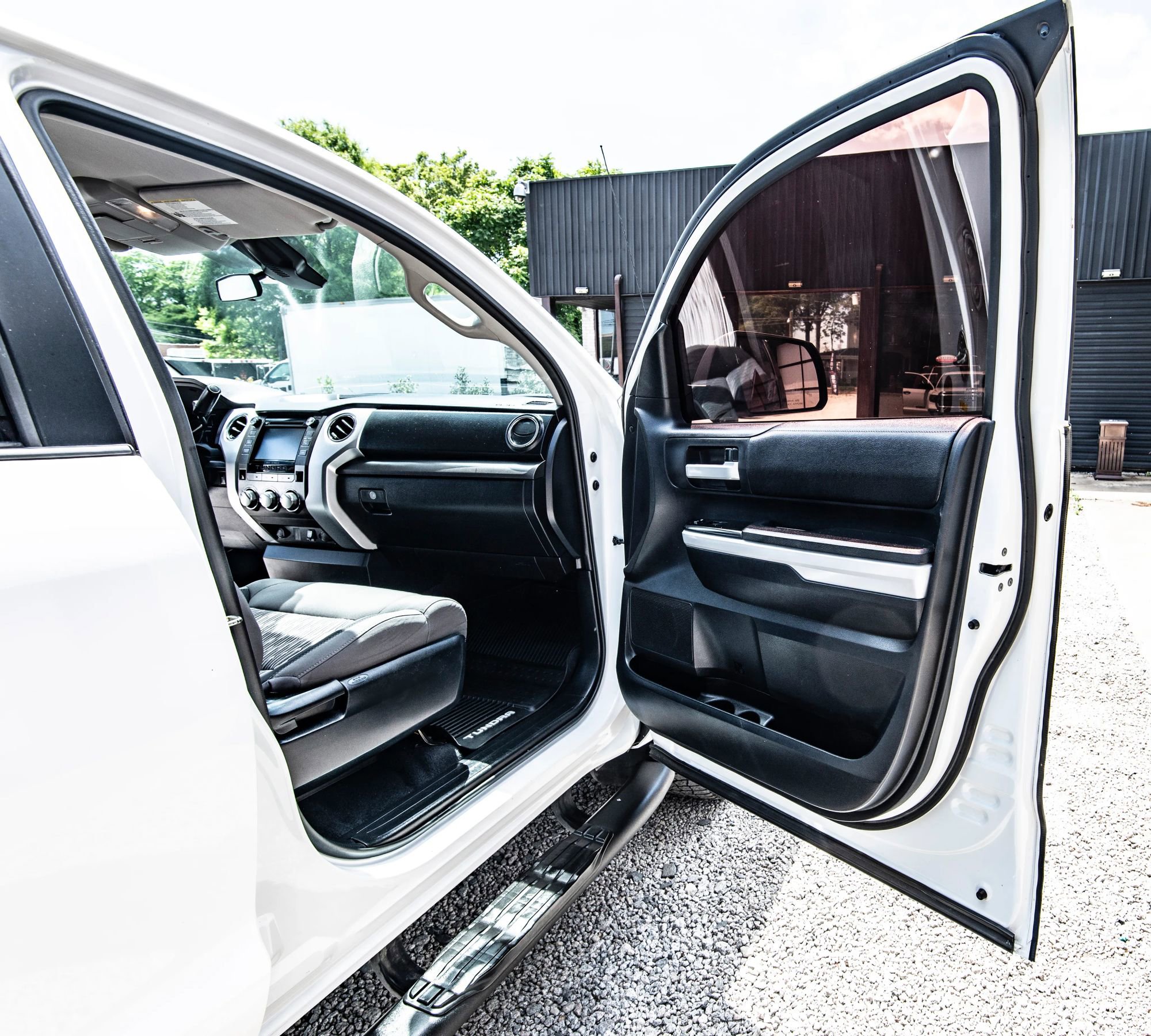 Used 2018 Toyota Tundra SR5 RWD image 37