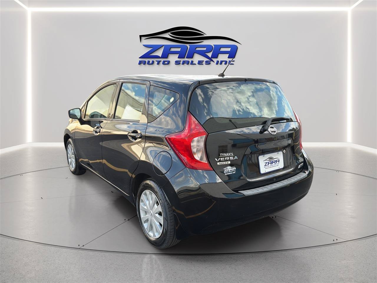 Used 2015 Nissan Versa Note S Plus FWD image 5