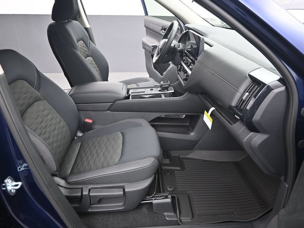 Certified 2026 Nissan Pathfinder SV w/ SV Premium Package FWD image 26