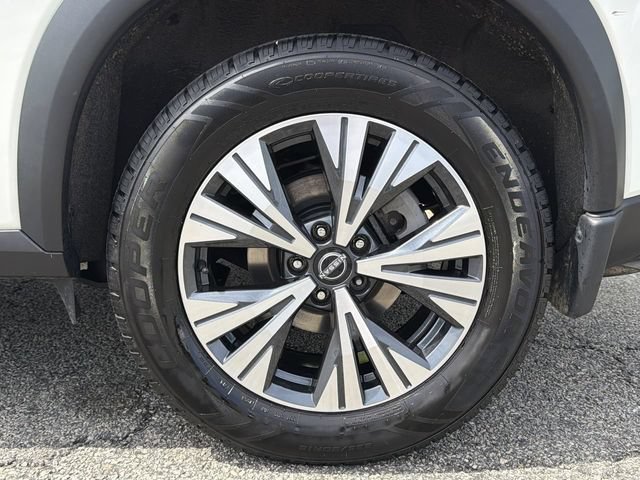 Certified 2023 Nissan Rogue SV w/ SV Premium B Package AWD/4WD image 11