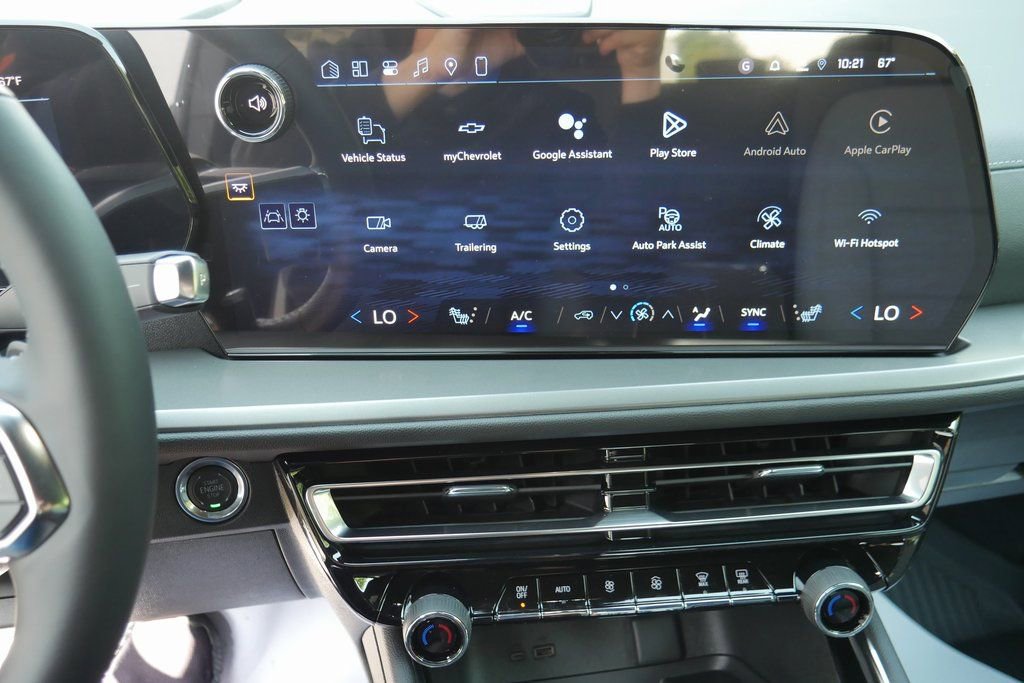 New 2026 Chevrolet Traverse LT w/ Enhanced Driving Package image 16