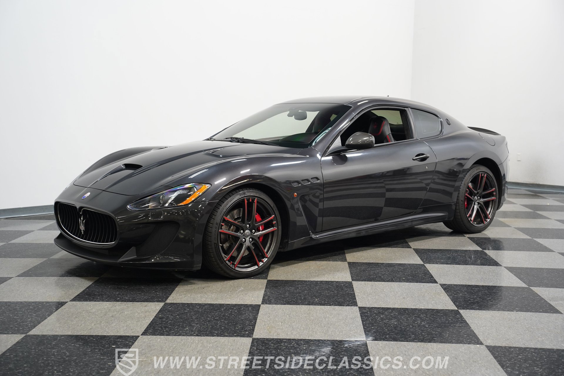 Used 2015 Maserati GranTurismo MC Centennial image 5