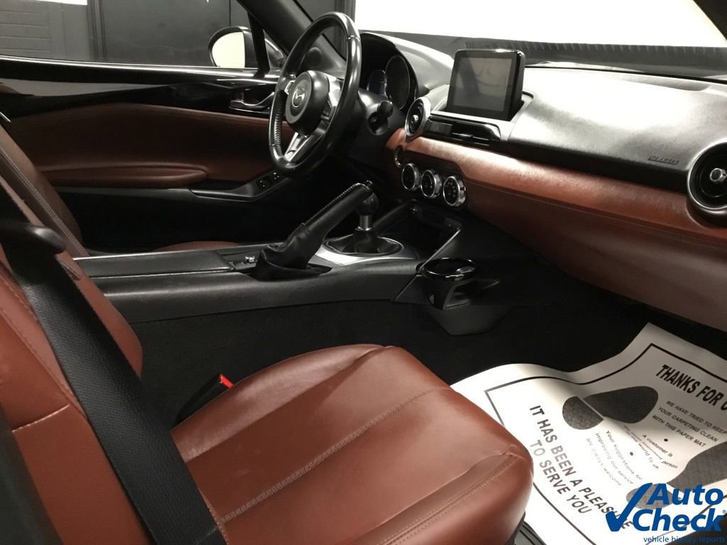 Used 2018 MAZDA MX-5 Miata RF Grand Touring image 38