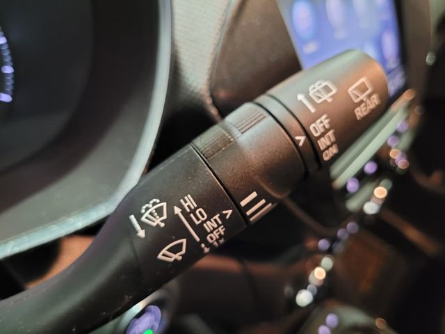 Used 2023 Chevrolet TrailBlazer LT w/ Convenience Package image 40