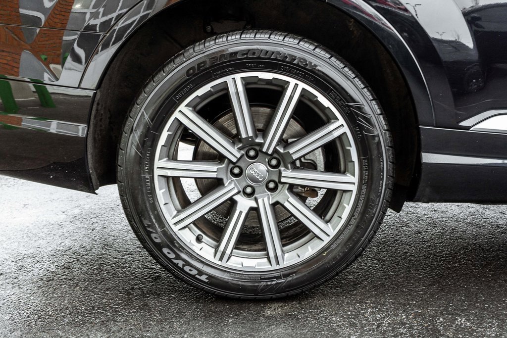 Used 2018 Audi Q7 3.0T Premium Plus w/ Premium Plus Package image 32