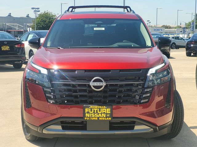New 2026 Nissan Pathfinder Platinum w/ Cargo Package AWD/4WD image 2