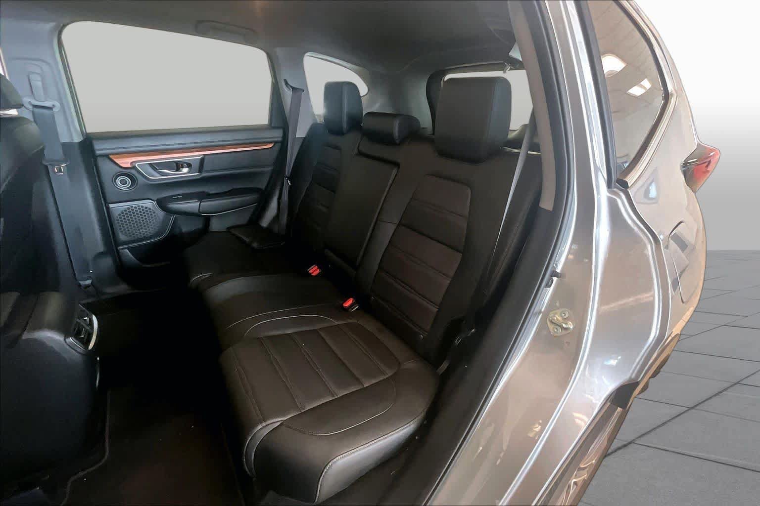 Used 2020 Honda CR-V Touring image 18