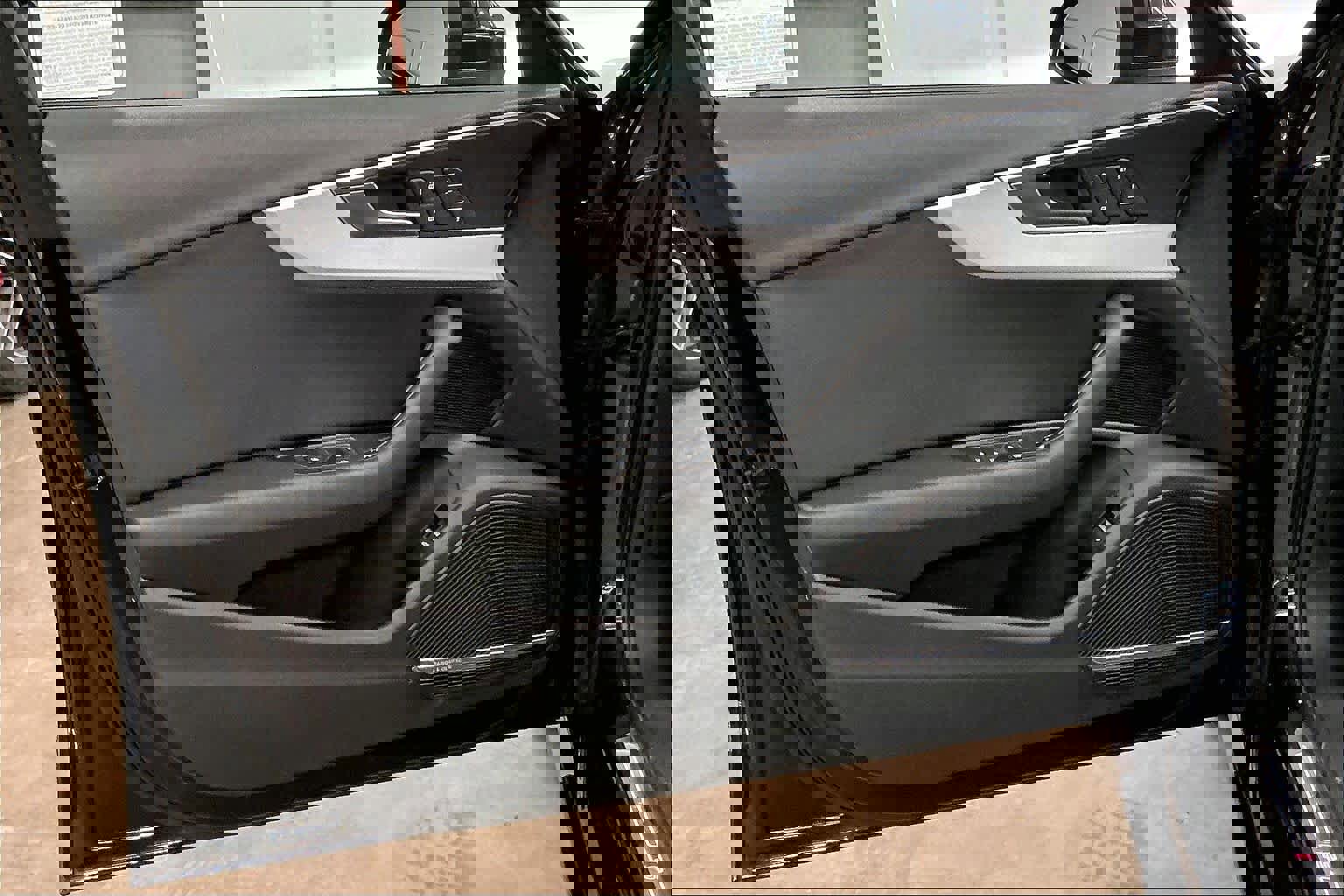 Used 2017 Audi A4 2.0T Premium Plus w/ Premium Plus Package image 25