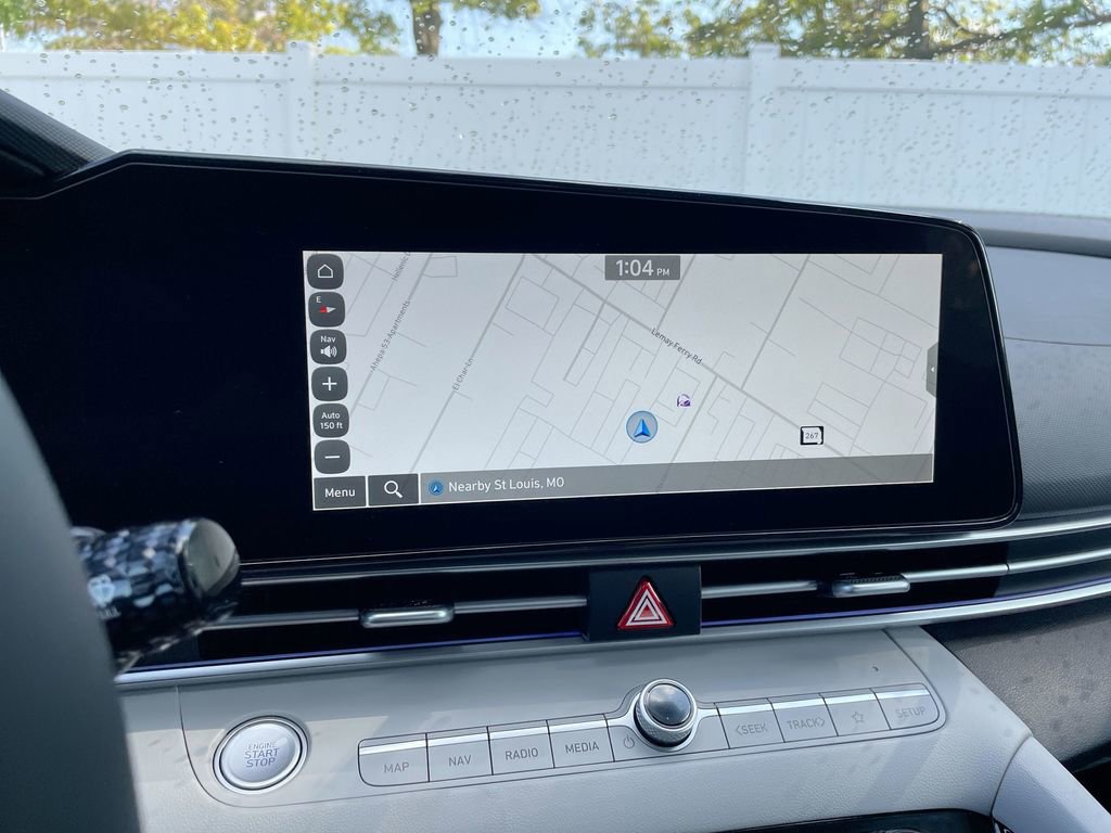 New 2025 Hyundai Elantra Limited image 43