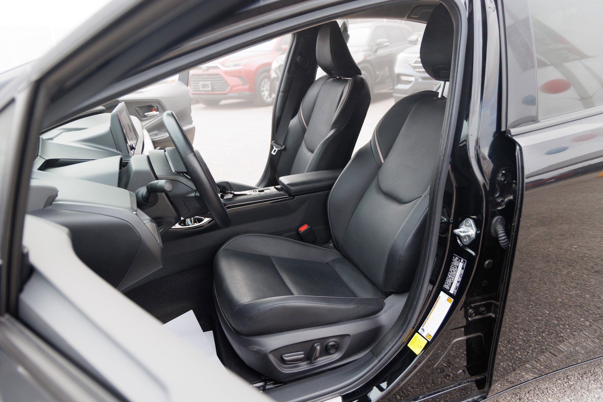 Used 2024 Toyota Prius XLE image 42