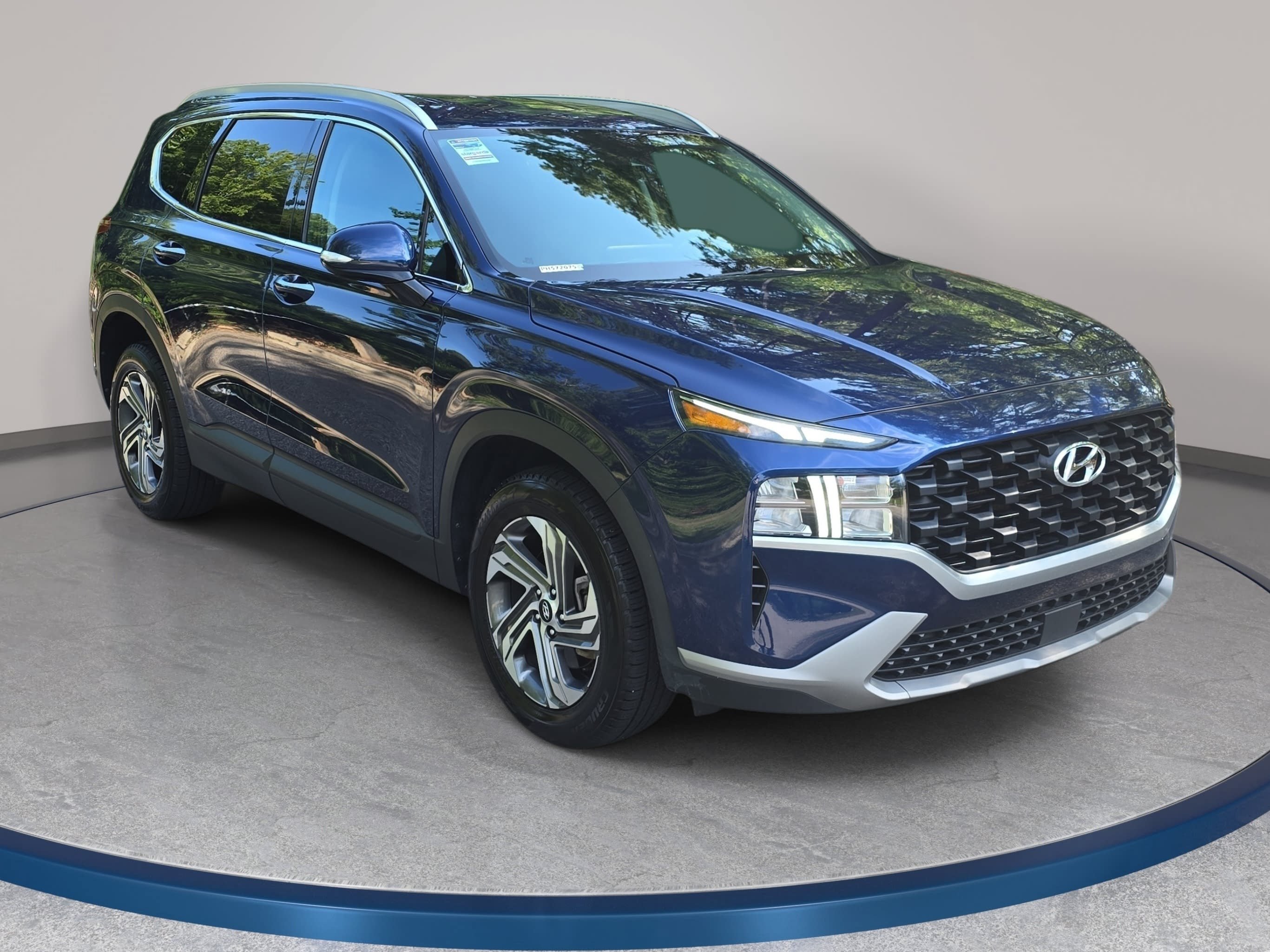 Used 2023 Hyundai Santa Fe SEL FWD image 3